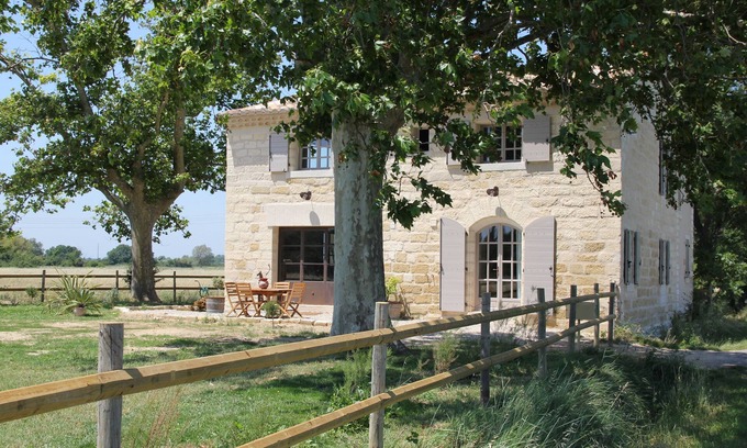 Le Cailar House | Oceanfront Camargue Bed and Breakfast - Rated 9.6/10!