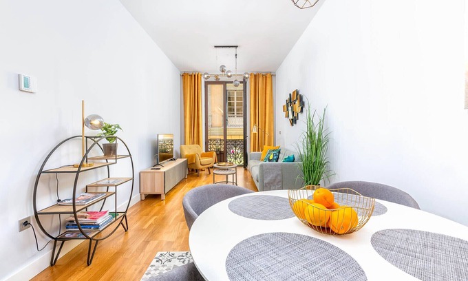 Centro Apartment | Oceanfront Holiday Apartment in Malaga - Guest Rated 10/10