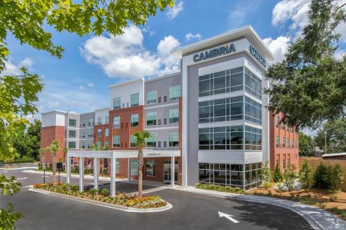 Mount Pleasant Hotel | Discover Cambria Hotel Mount Pleasant - Charleston's Poolside Oasis