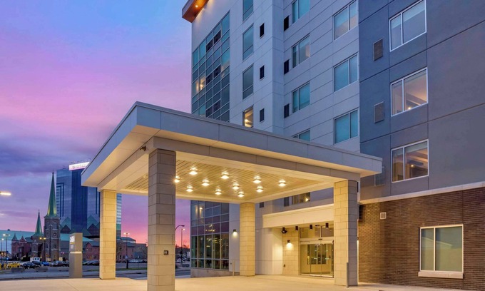 Downtown Niagara Falls Hotel | Relax at Cambria Hotel Niagara Falls with Eco-Friendly Amenities