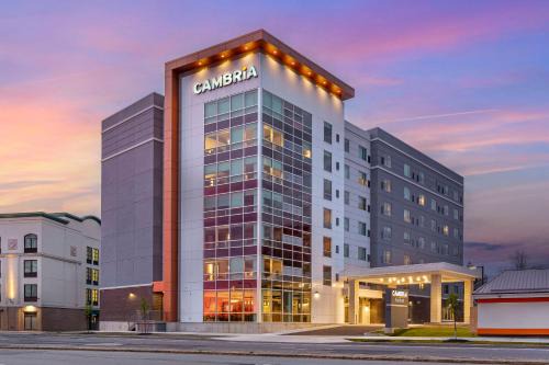 Downtown Niagara Falls Hotel | Discover Cambria Hotel Niagara Falls - Family-Friendly Retreat