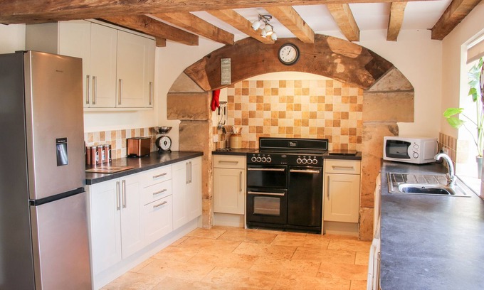 Billingsley Cottage | Family-Friendly Camden Cottage with Open Fire in Cleobury Mortimer