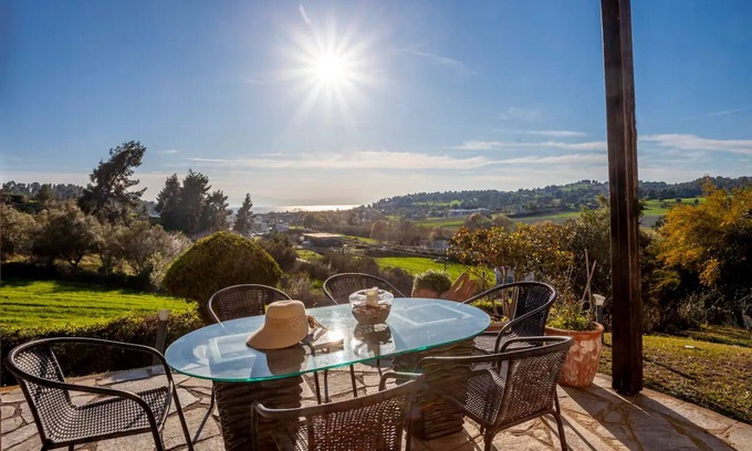 Siviri Cottage | Experience the Elegance of CAMELIA Cottage with Ocean Views