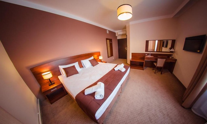 Sandomierz Bed & Breakfast | Discover Camelot: Spa Retreat with Family-Friendly Perks