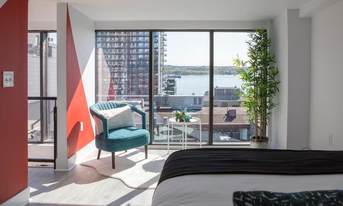 Downtown Halifax Hotel | Inviting Cameo Hotel and Suites: Family-Friendly Stays