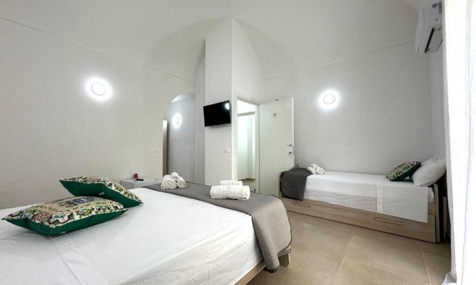 Cinisi House | Camera 103
