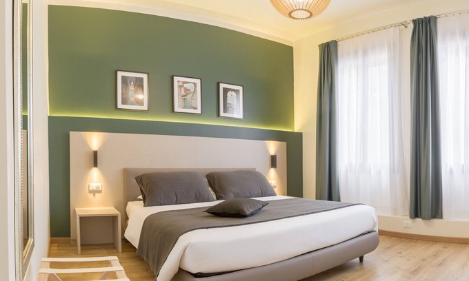 Santa Croce Bed & Breakfast | Cozy Grand Canal Suites with Kitchen & Breakfast Included