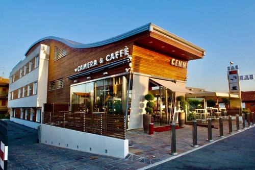 Fosso Ghiaia Apartment | Discover Comfort at Camera & Caffè Cenni - Rated 9/10
