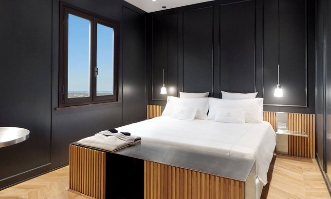 Longiano Hotel | Relax at Camera Comfort - Salvia with Oceanfront Pool Access