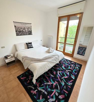 San Lazzaro di Savena House | Top-Rated Camera Privata La Mura with Kitchenette Access