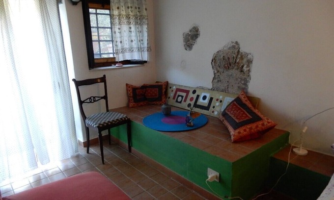 Fosdinovo House | Pet-Friendly Retreat at Camera Woof with Breakfast Included