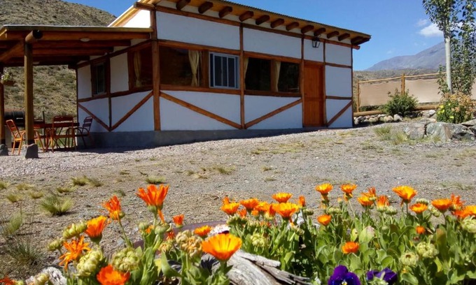 Las Vegas House | Guest Rated 10/10: Camino & Piedra - Cabaña de Montaña