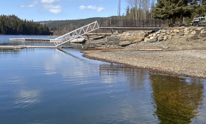 Likely House | Family-Friendly Camp 72 on Quesnel Lake with Breakfast Included