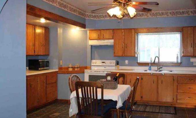 Dunbar House | Camp 8 Run directly on atv/snow trails