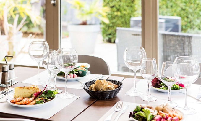 Chateau-Thierry Hotel | Discover Campanile Château Thierry: Family-Friendly Getaway