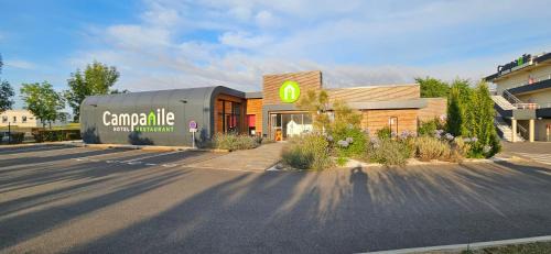 Chartres Hotel | Pet-Friendly Campanile Chartres with Ocean View Amenities