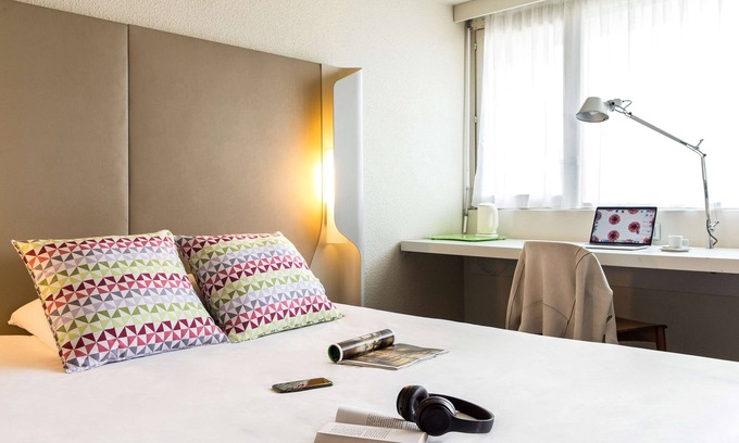 Gueret Hotel | Comfortable Campanile Gueret: Family-Friendly Amenities Await