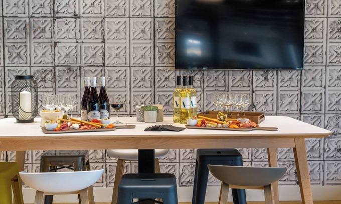 Change Hotel | Enjoy Family-Friendly Comfort at Campanile Laval Nord