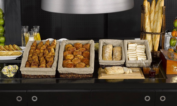 Feyzin Hotel | Discover Campanile Lyon Sud - Feyzin: Spa & Family Dining