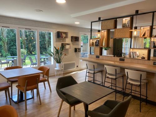 Nantes Hotel | Convenient Campanile Nantes ~ Rezé Aéroport with Great Amenities