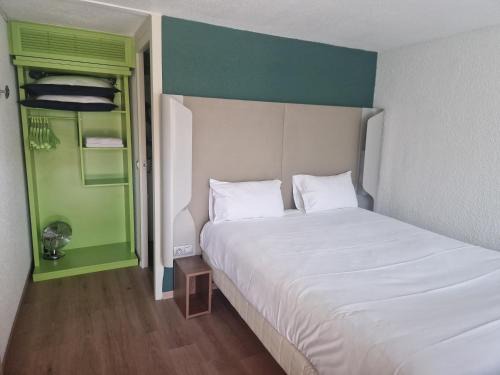 Saint-Quentin Hotel | Pet-Friendly Campanile Saint Quentin with Breakfast Included