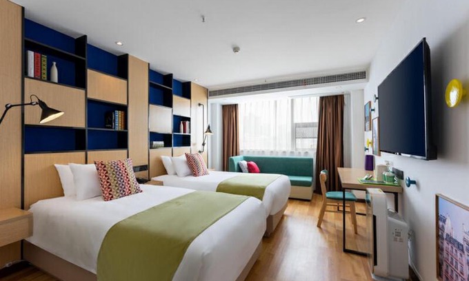 Wuchang Hotel | Explore Campanile Wuhan Yellow Crane Tower with Family-Friendly Amenities