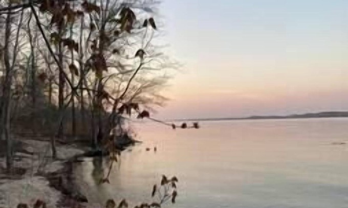 Aurora House | Cozy RV Escape with Ocean View and Breakfast Included