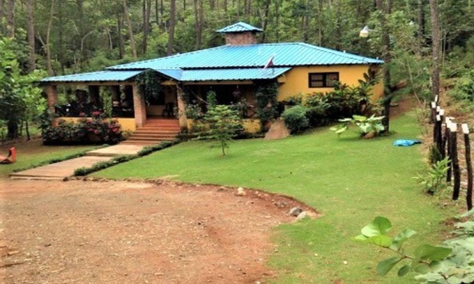 Jarabacoa House | Discover Campestre House with Breathtaking Views & Pool