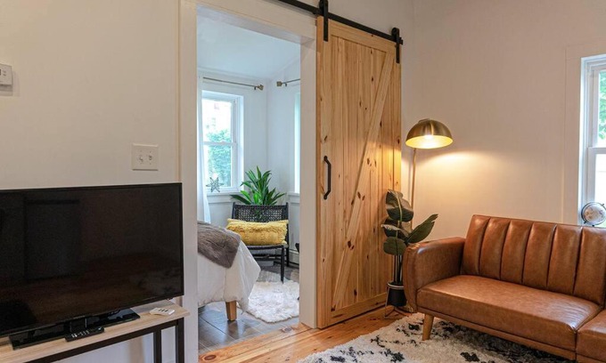 Lincoln Park House | Cozy Campfire Cottage with Fireplace & Family-Friendly Fun