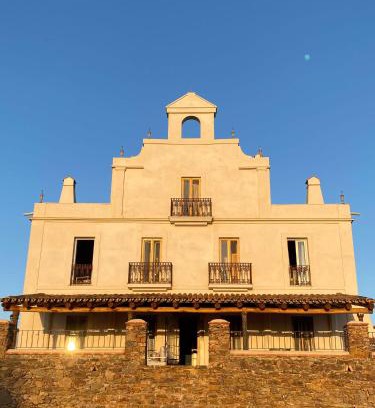 Cumbres de San Bartolome Ski Chalet | Unforgettable Stay at Campillo Alto with Pool and Family Access