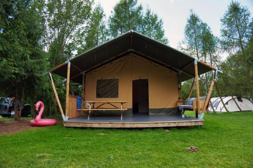 Januv Dul Ski Chalet | Camping 2000 - Safaritent Medium