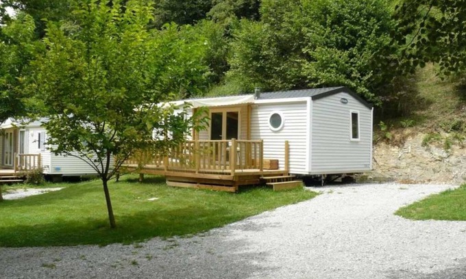 Louvie Juzon House | Camping 3 étoiles - Piscine - ccbaddd