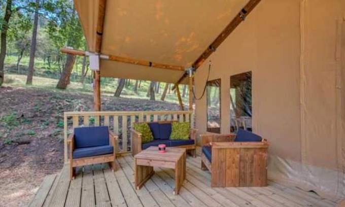 Mondragon House | Discover a Family-Friendly 3-Star Camping Experience