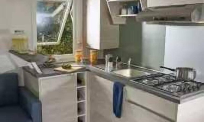Montgeard House | Family-Friendly eebebe: Pool, Spa & Kitchen Amenities