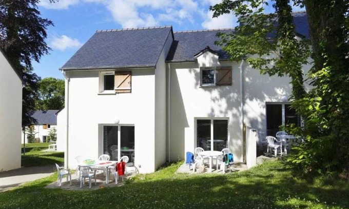 Audierne House | Camping 3 étoiles - Piscine - ccaiibe