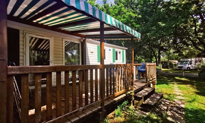 Sainte-Luce-sur-Loire House | Discover Camping 3 Étoiles with Spa & Family-Friendly Amenities
