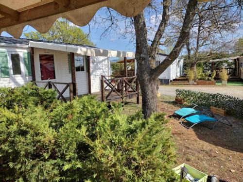 Sainte-Croix-du-Verdon Other | Explore Camping 3etoiles: Family-Friendly Fun at Lac DE STE CROIX