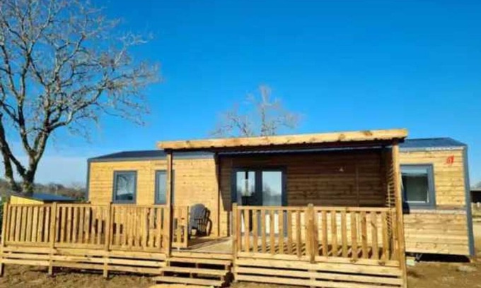 Thegra House | Family-Friendly Camping with Pool and Spa Amenities
