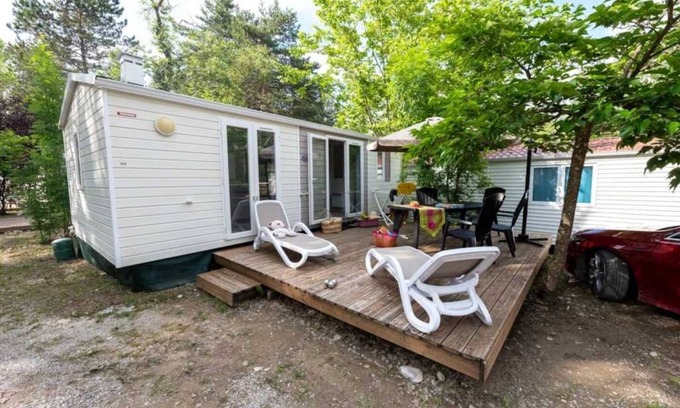 Die House | Camping 4 étoiles - Piscine - ccaifi0
