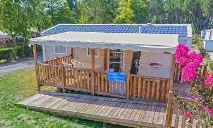 Azur House | Family-Friendly Camping with Pool and Spa Amenities