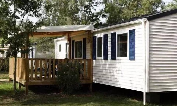 Aubigny-les-Clouzeaux House | Cozy Camping Campilo: Oceanfront Mobilhome for Families