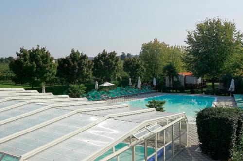 San Benedetto di Lugana Resort | Experience Oceanfront Comfort at Camping Da Giovanni