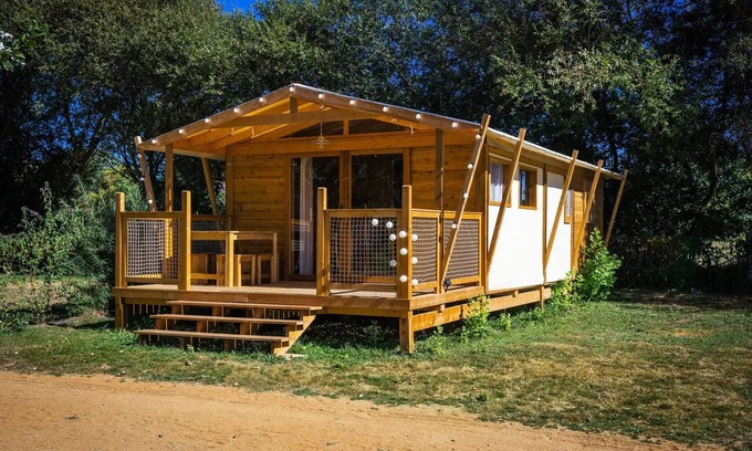 Brissac-Quince Ski Chalet | Discover Unique Chalets at Camping de l'Etang in Loire