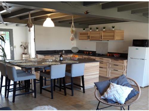 Vendoire Other | Discover Camping des Tourbières: Family-Friendly Gîtes