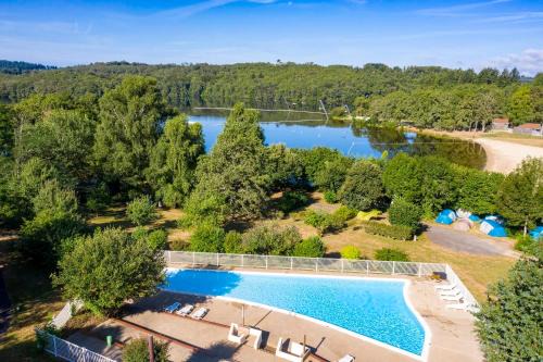 Saint-Pardoux Other | Pet-Friendly Getaway at Camping du Lac de Saint-Pardoux