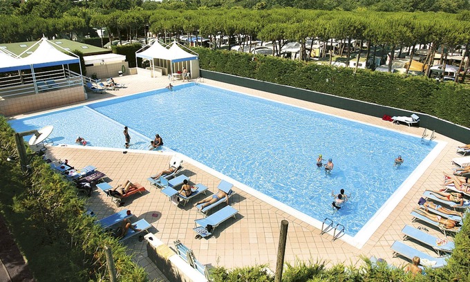 Lido degli Scacchi House | Discover Camping Florenz: Oceanfront Getaway with Pool
