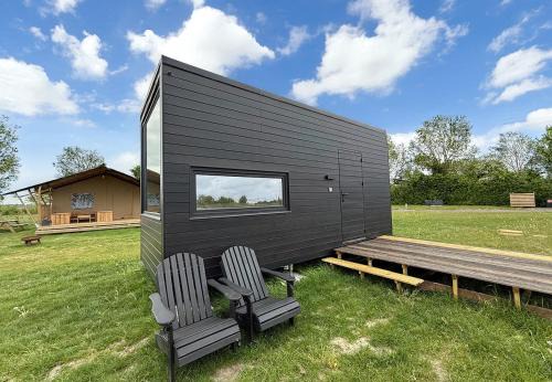 Zonnemaire Ski Chalet | Camping Hofstede Zonnevliet - Tiny house