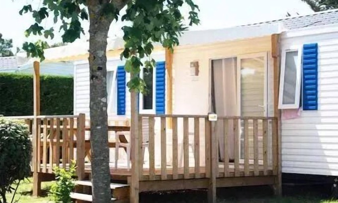 Domino House | Cozy Mobilhome at Camping L'Anse Des Pins with Ocean Views