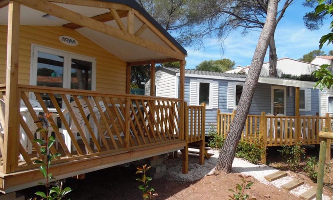 Boulouris-sur-Mer Other | Relax at Camping l'Eléphant with Ocean Views & Pool Access