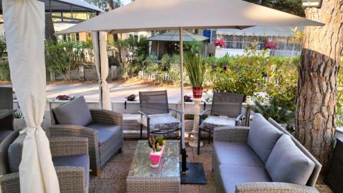 Puget-sur-Argens Other | Enjoy Family Fun at L'Oasis 5-Star Camping in Puget-sur-Argens